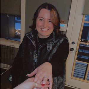 Meet your Posher, Olivia